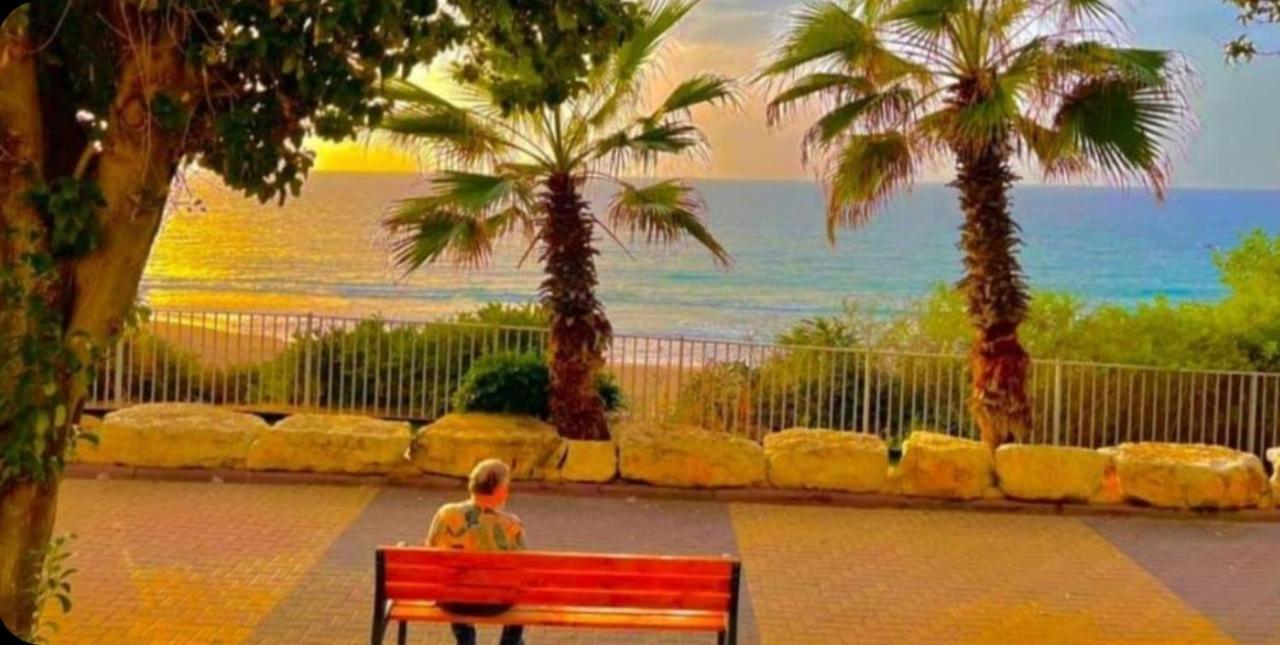 Apart Hotel Tlv/Bat Yam Beach Front 834 מראה חיצוני תמונה
