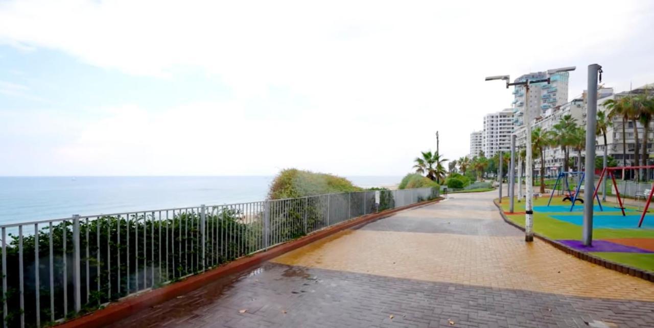 Apart Hotel Tlv/Bat Yam Beach Front 834 מראה חיצוני תמונה